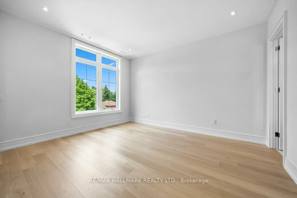 215, Northwood, Newtonbrook East, Toronto