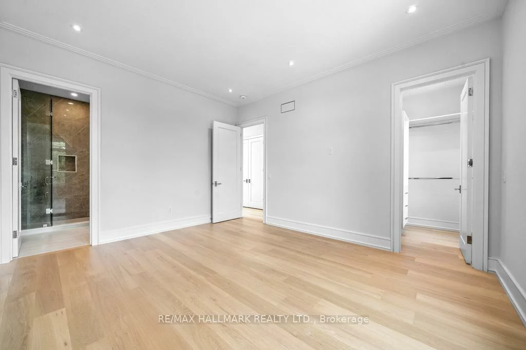 215, Northwood, Newtonbrook East, Toronto