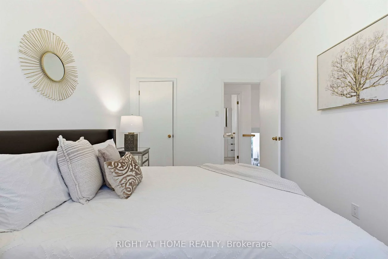 106, Fortrose, Parkwoods-Donalda, Toronto