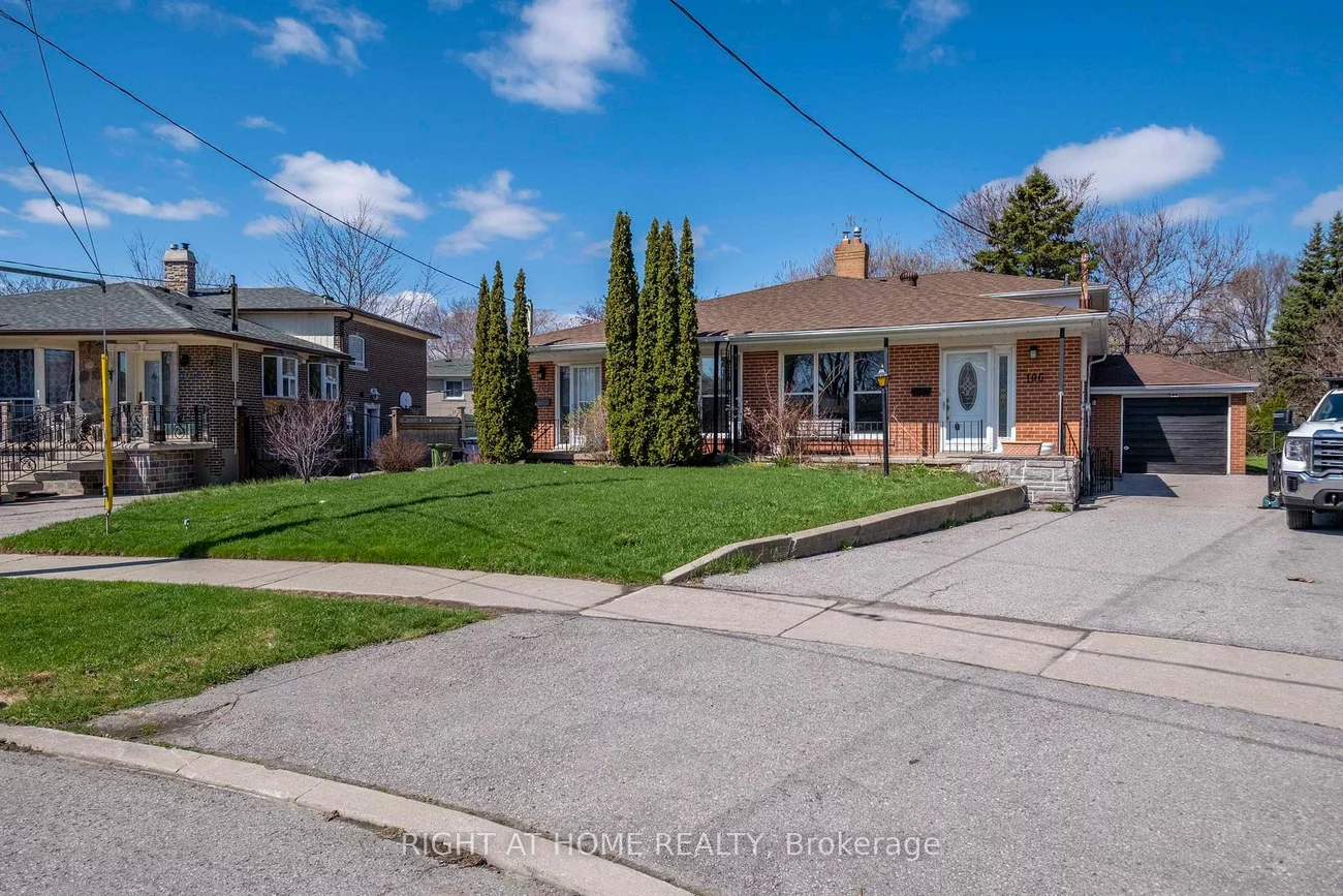 106, Fortrose, Parkwoods-Donalda, Toronto