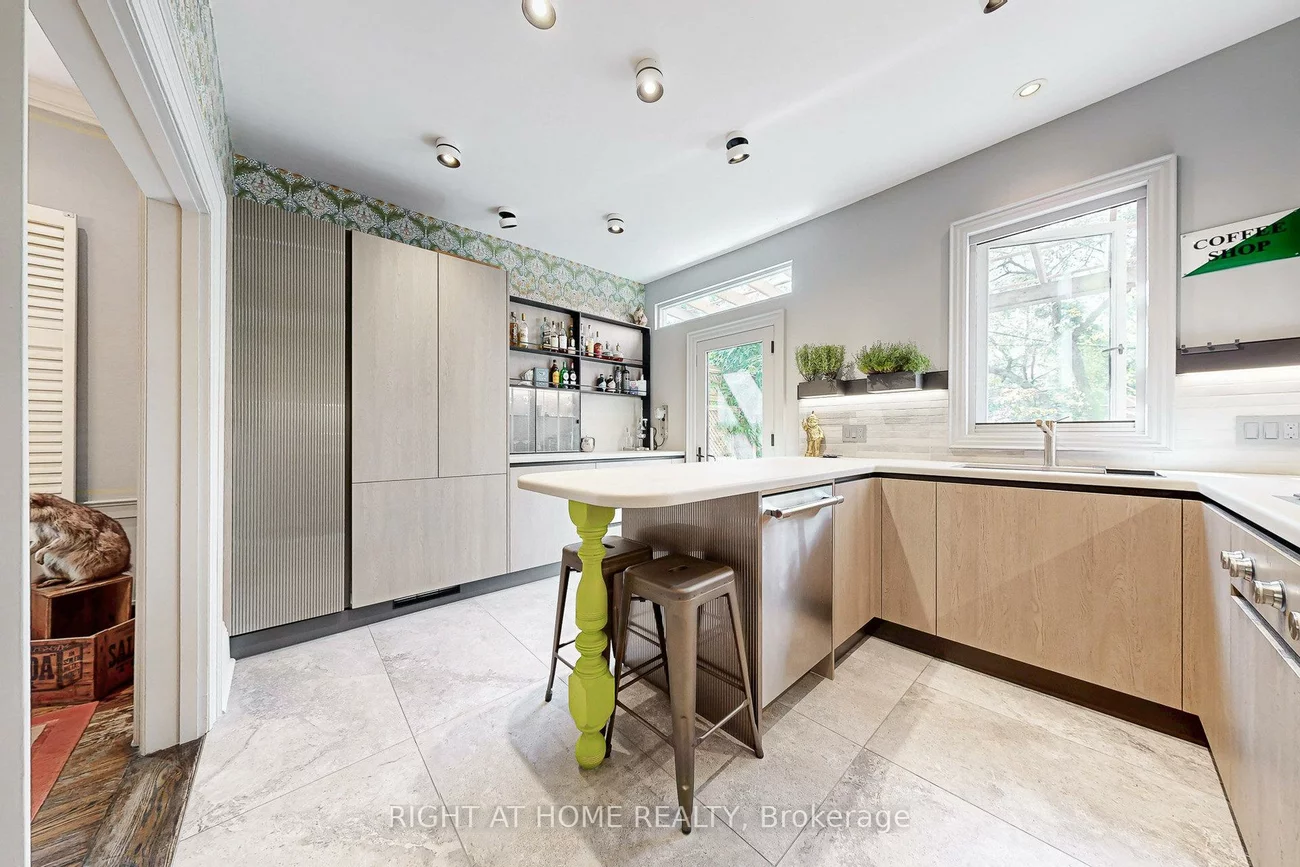 440, Sackville, Cabbagetown-South St. James Town, Toronto