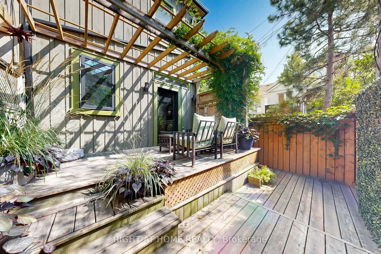 440, Sackville, Cabbagetown-South St. James Town, Toronto
