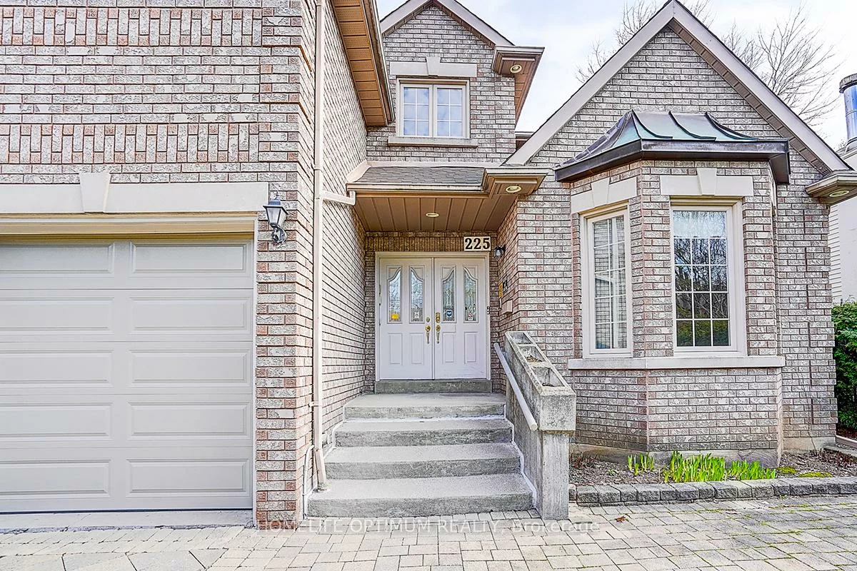225, Horsham, Willowdale West, Toronto