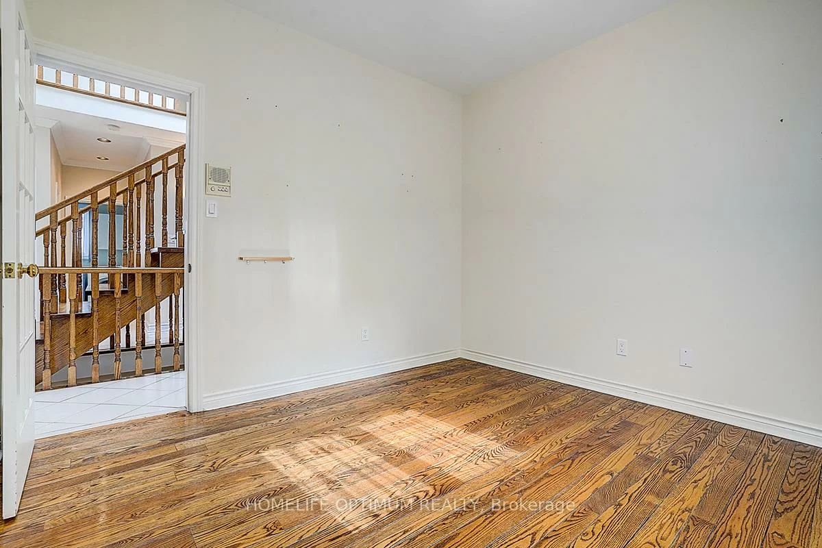 225, Horsham, Willowdale West, Toronto