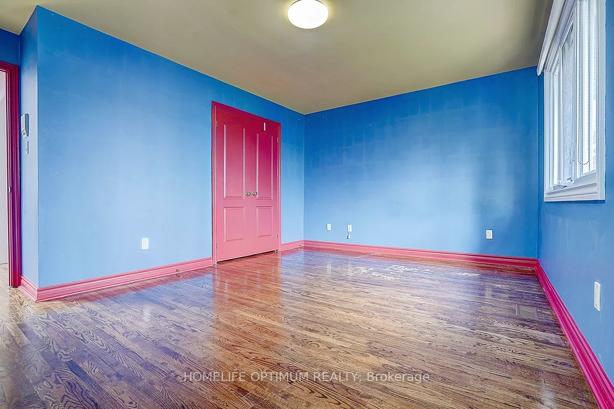 225, Horsham, Willowdale West, Toronto