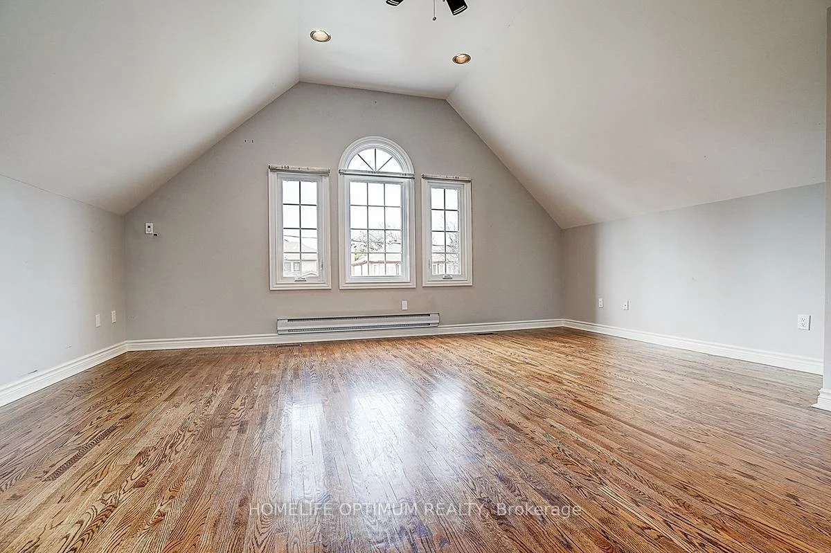 225, Horsham, Willowdale West, Toronto