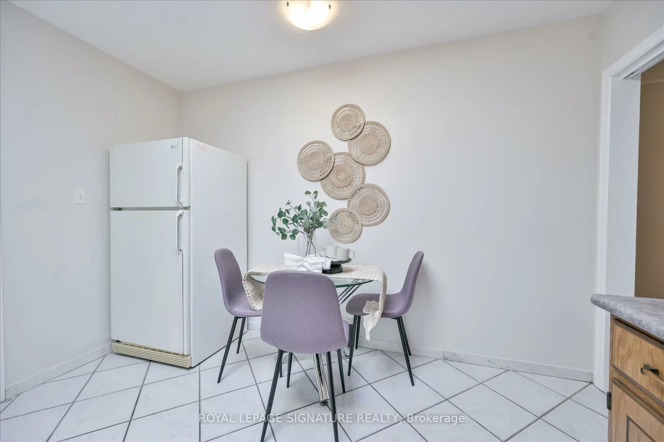 10, Gretna, Victoria Village, Toronto