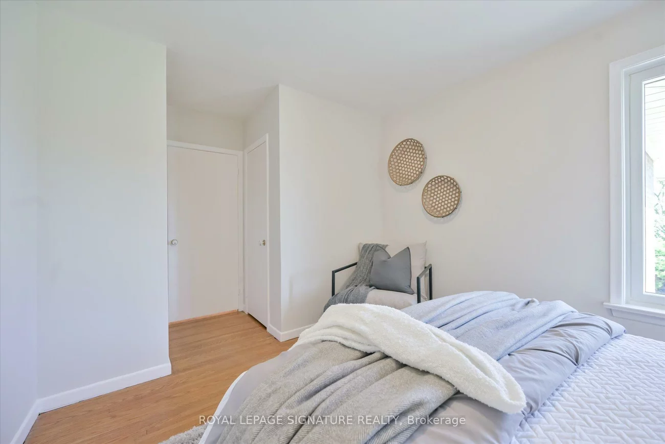 10, Gretna, Victoria Village, Toronto