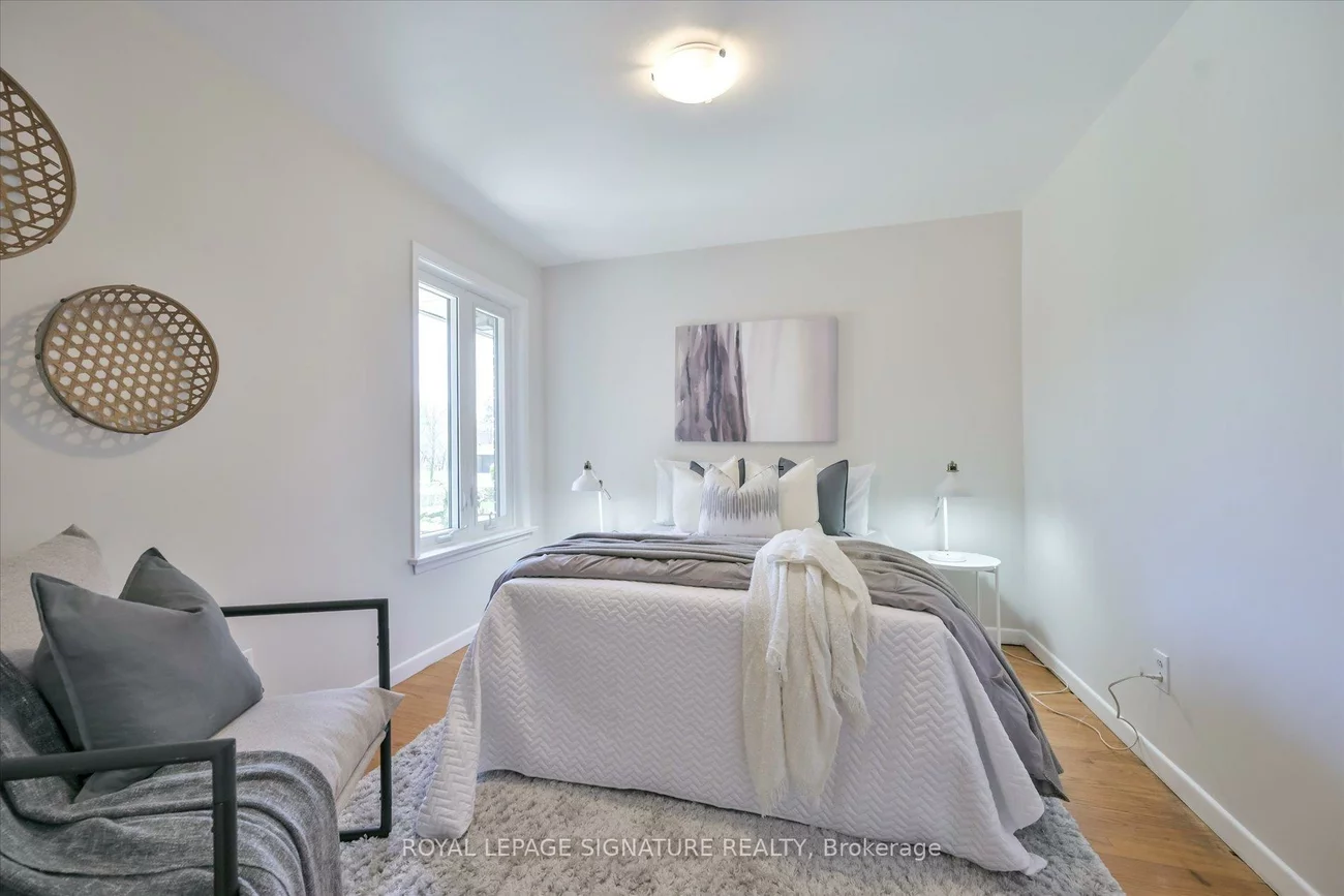 10, Gretna, Victoria Village, Toronto