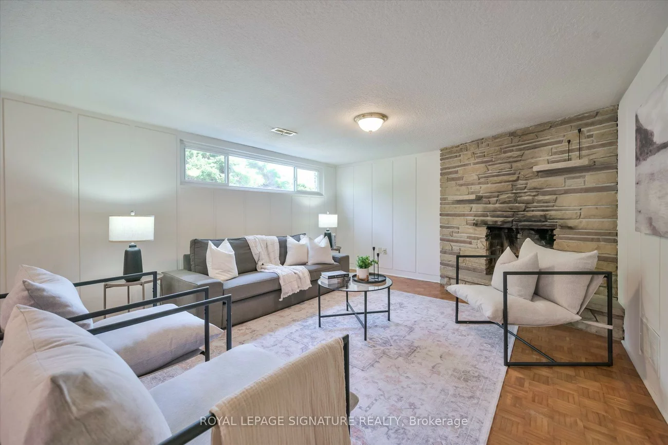 10, Gretna, Victoria Village, Toronto