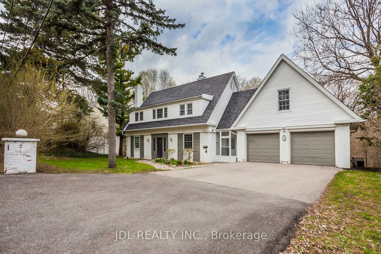 6, Farmingdale, Bayview Village, Toronto