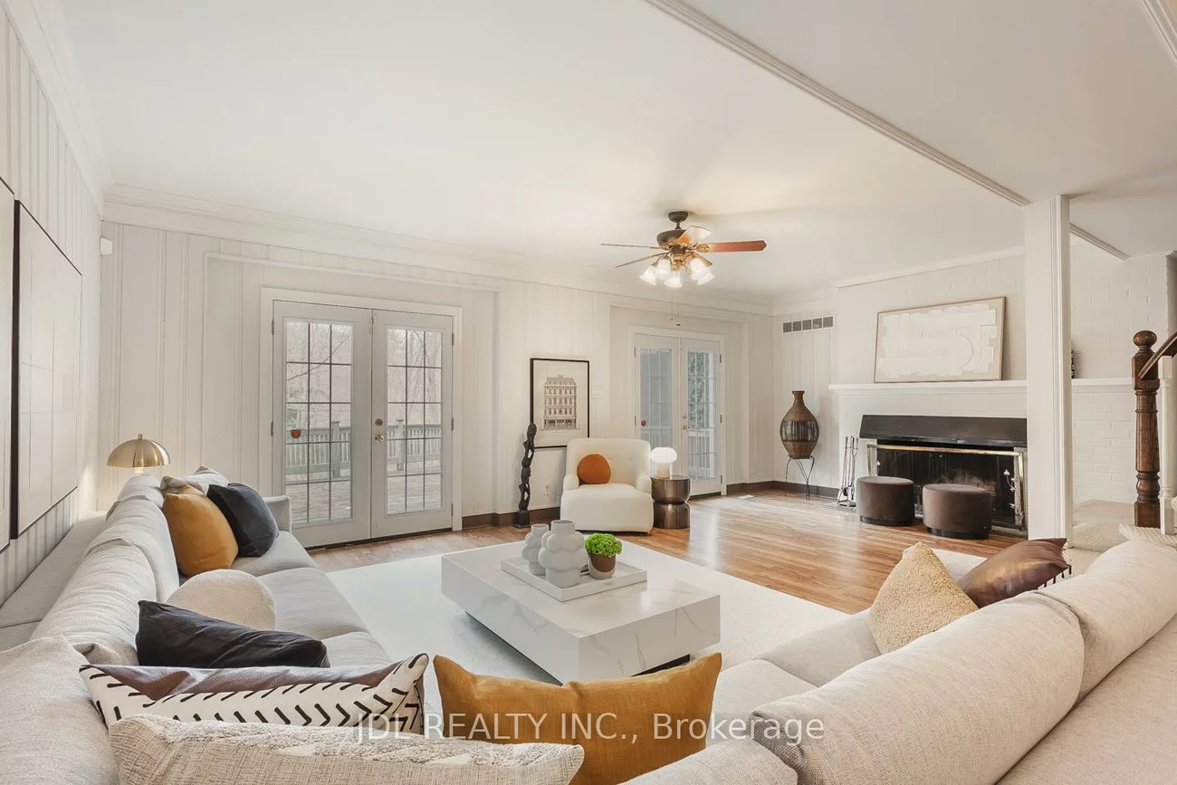 6, Farmingdale, Bayview Village, Toronto