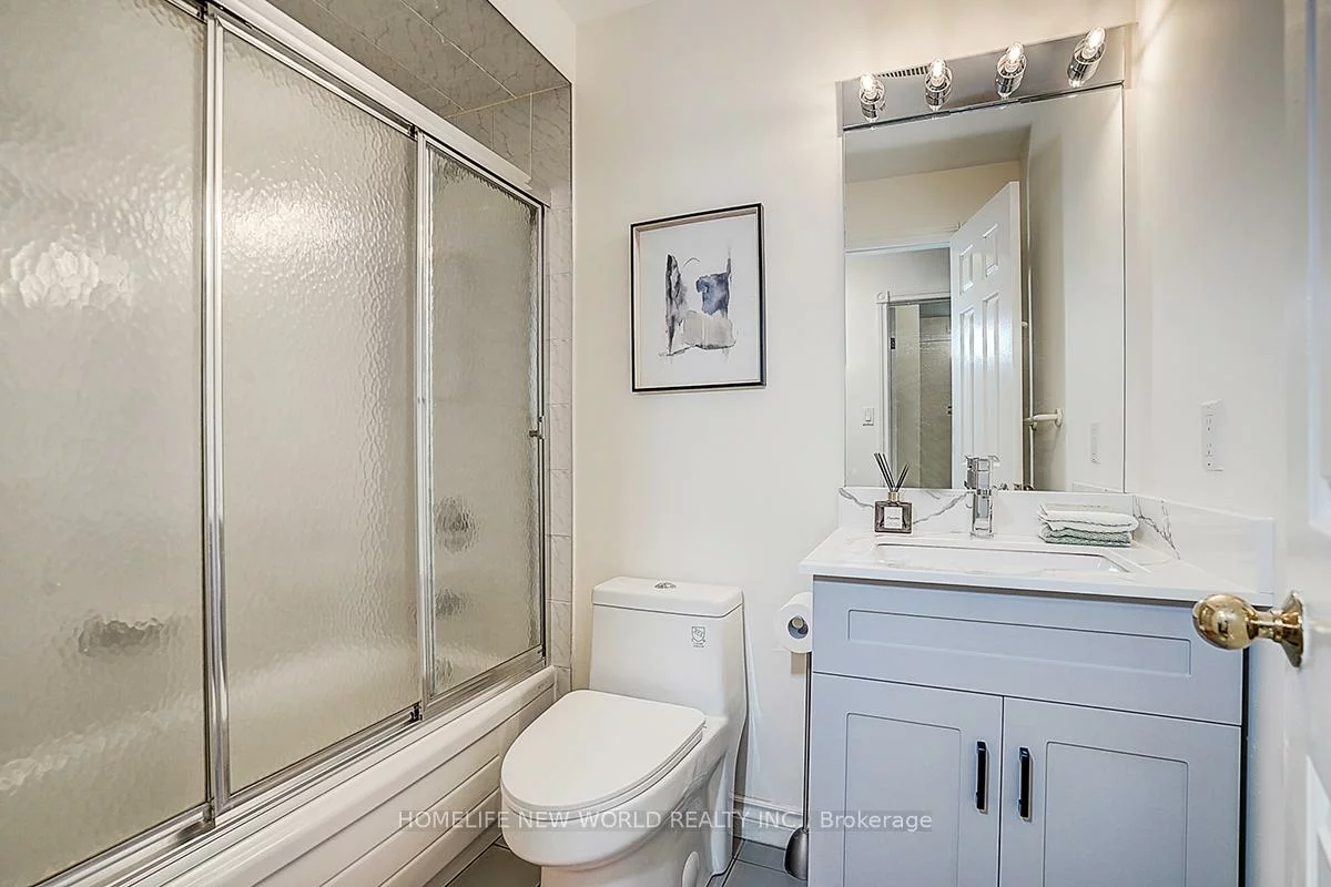 594, Woburn, Bedford Park-Nortown, Toronto