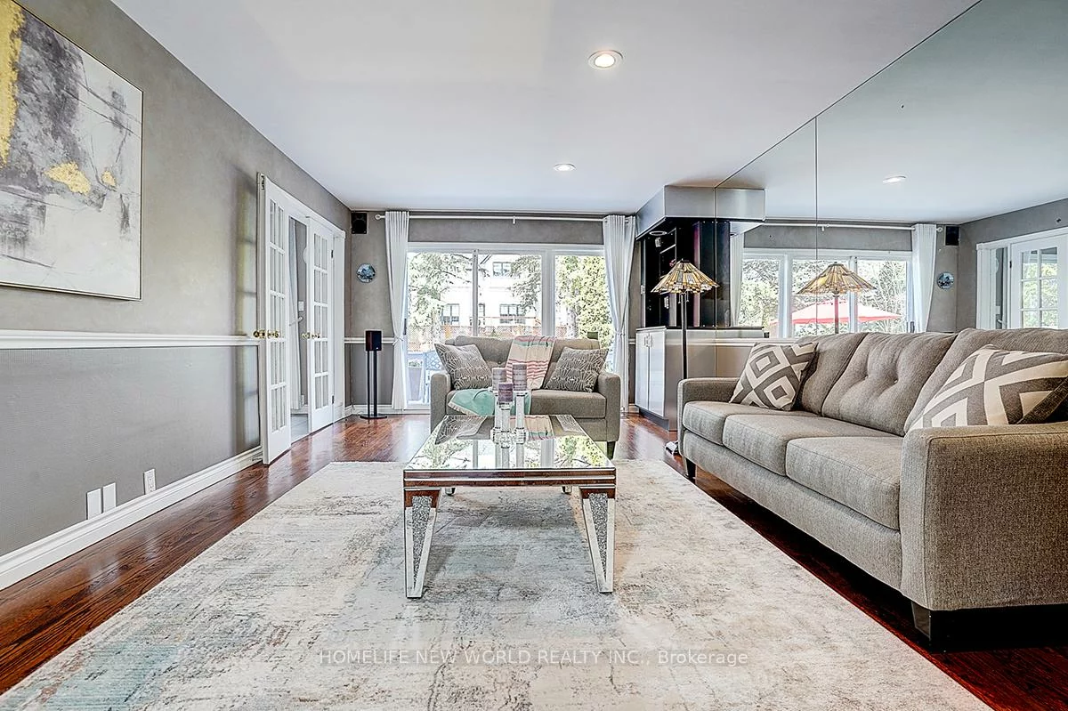 594, Woburn, Bedford Park-Nortown, Toronto