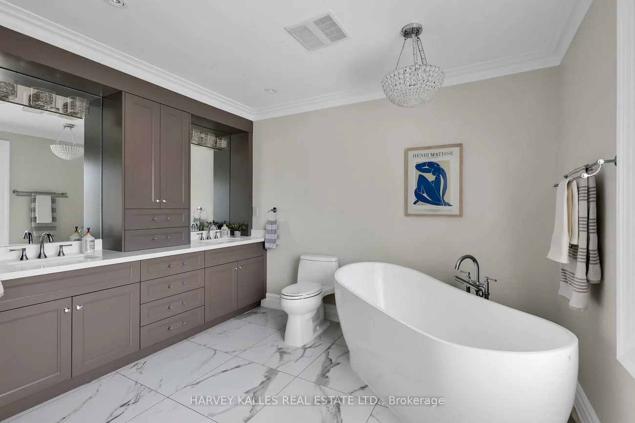 131, Bannockburn, Bedford Park-Nortown, Toronto