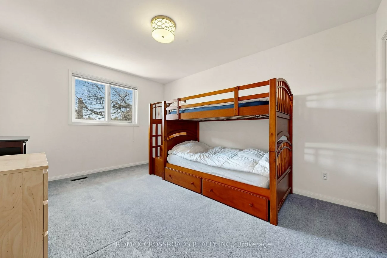 9, Tullamore, St. Andrew-Windfields, Toronto