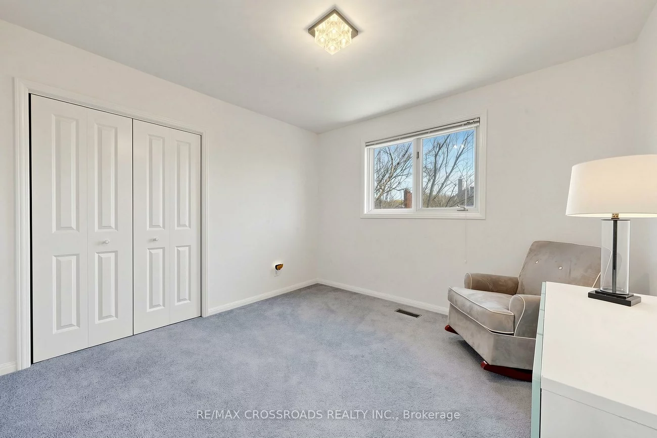 9, Tullamore, St. Andrew-Windfields, Toronto