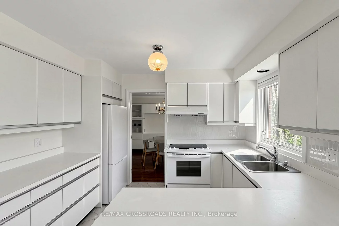 9, Tullamore, St. Andrew-Windfields, Toronto