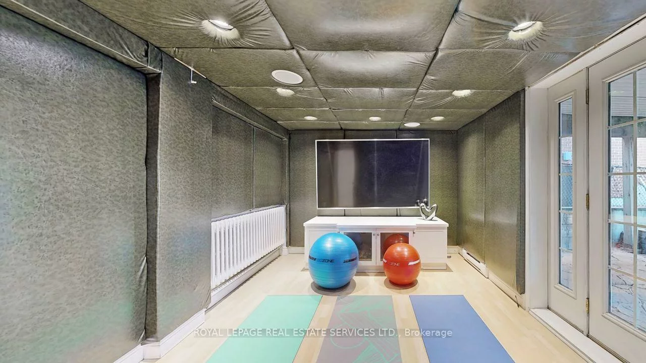 19, Strathgowan, Lawrence Park South, Toronto