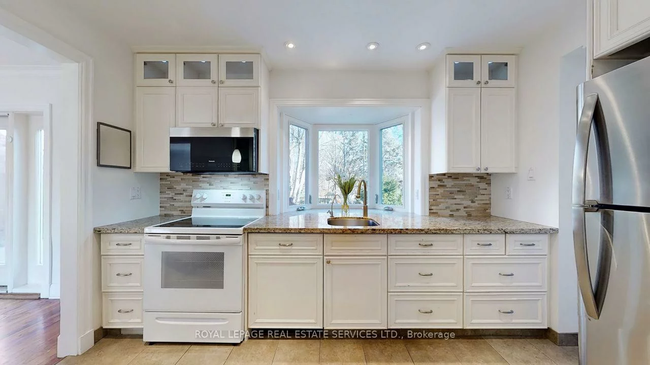 19, Strathgowan, Lawrence Park South, Toronto