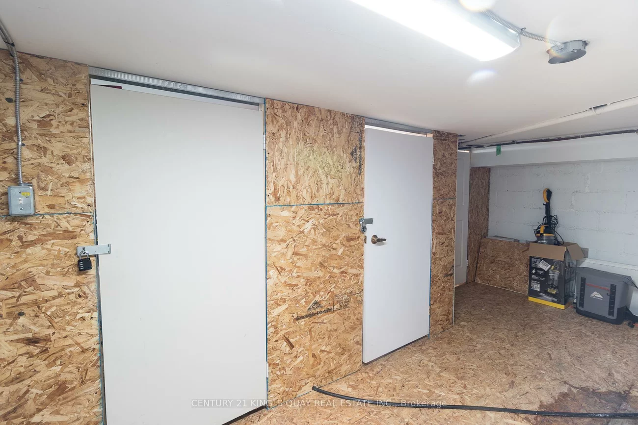 301, Cleveland, Mount Pleasant East, Toronto