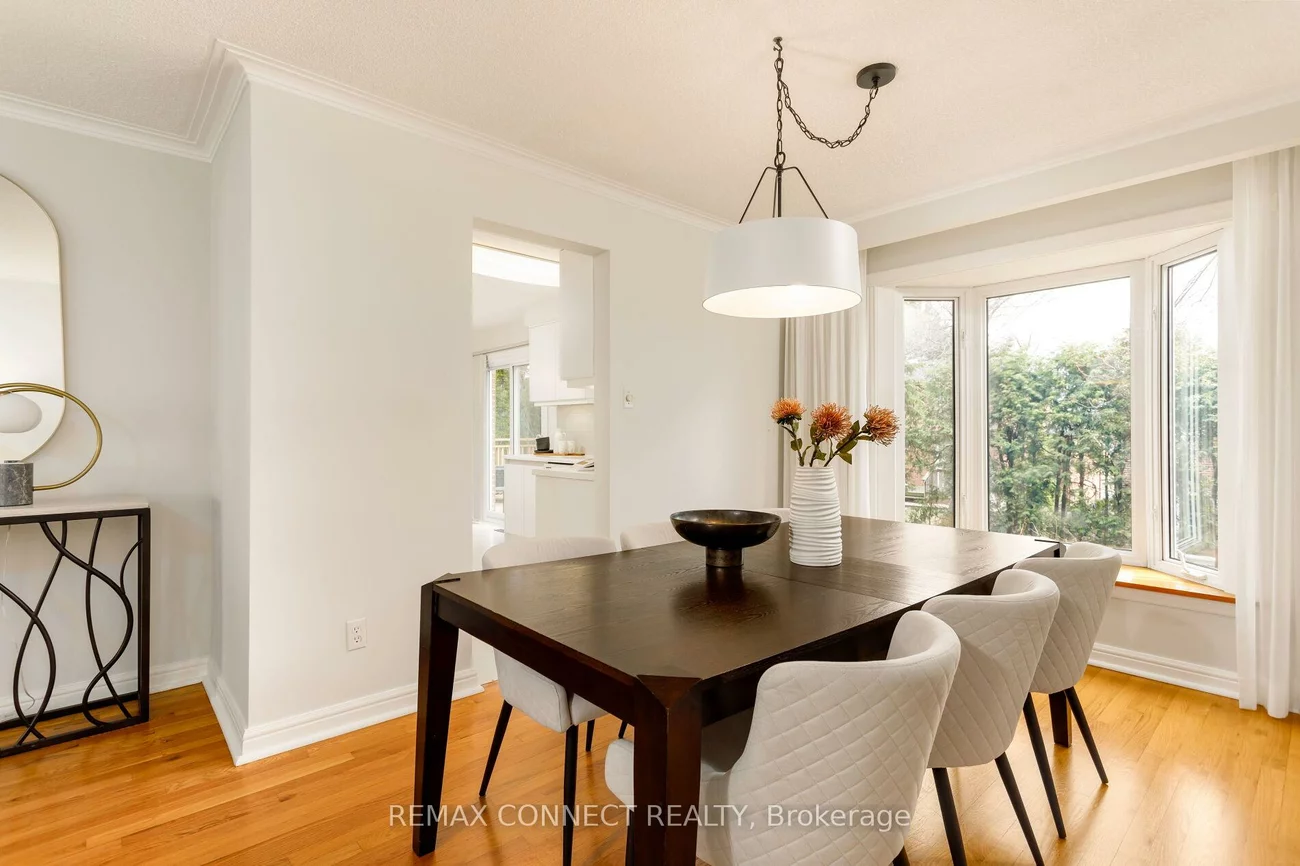 16, Shadberry, Hillcrest Village, Toronto