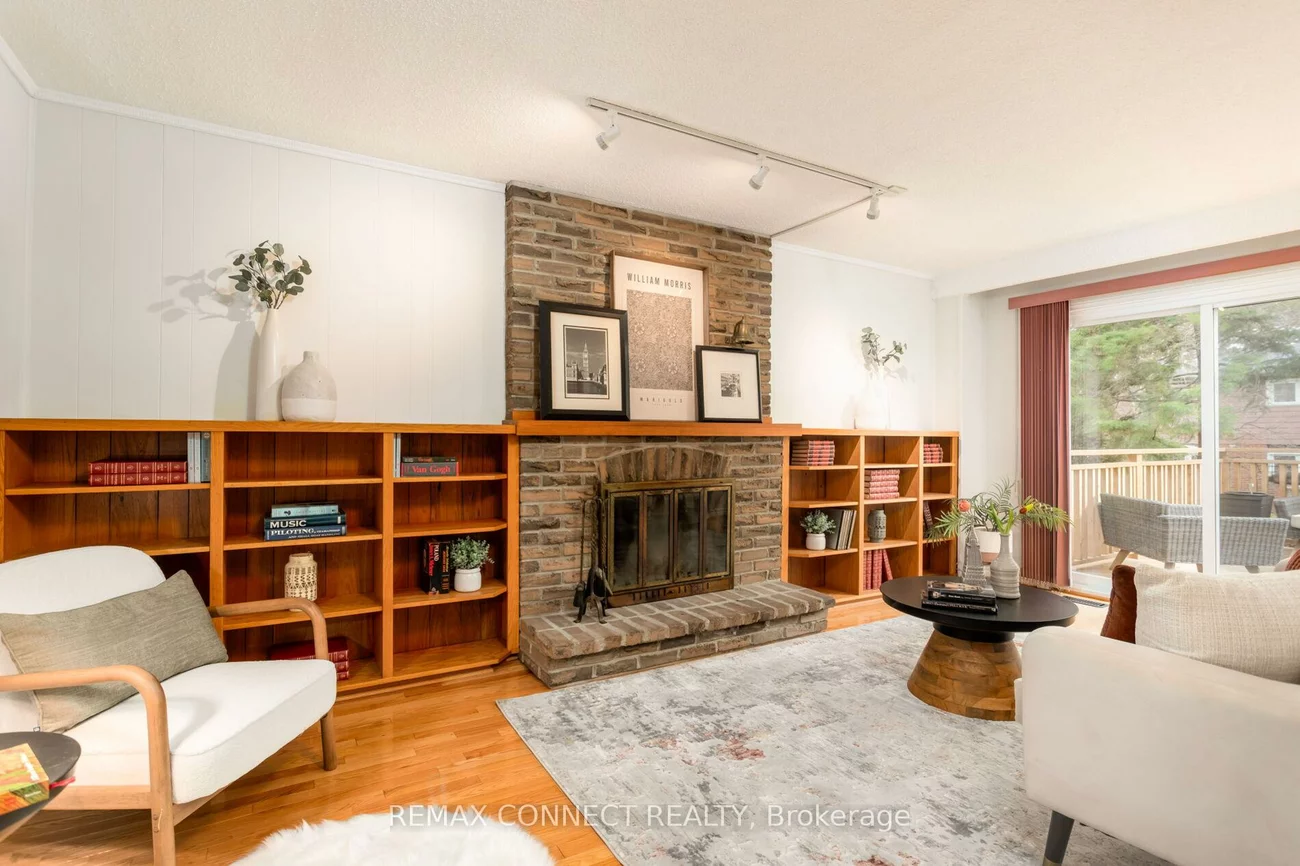16, Shadberry, Hillcrest Village, Toronto