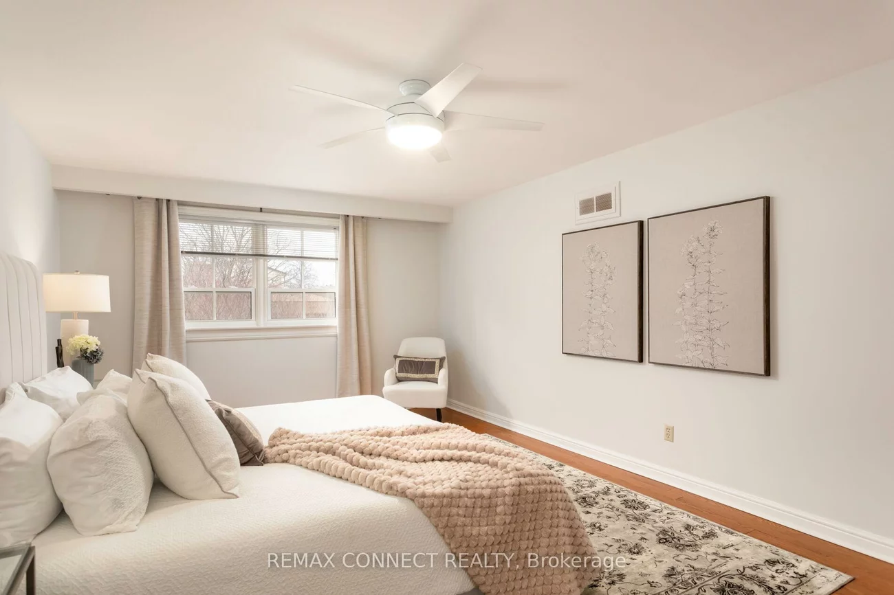 16, Shadberry, Hillcrest Village, Toronto