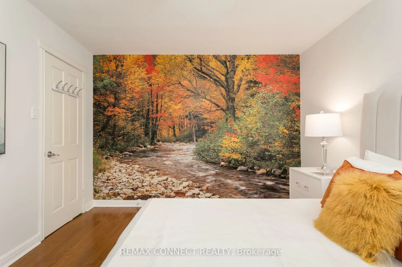 16, Shadberry, Hillcrest Village, Toronto