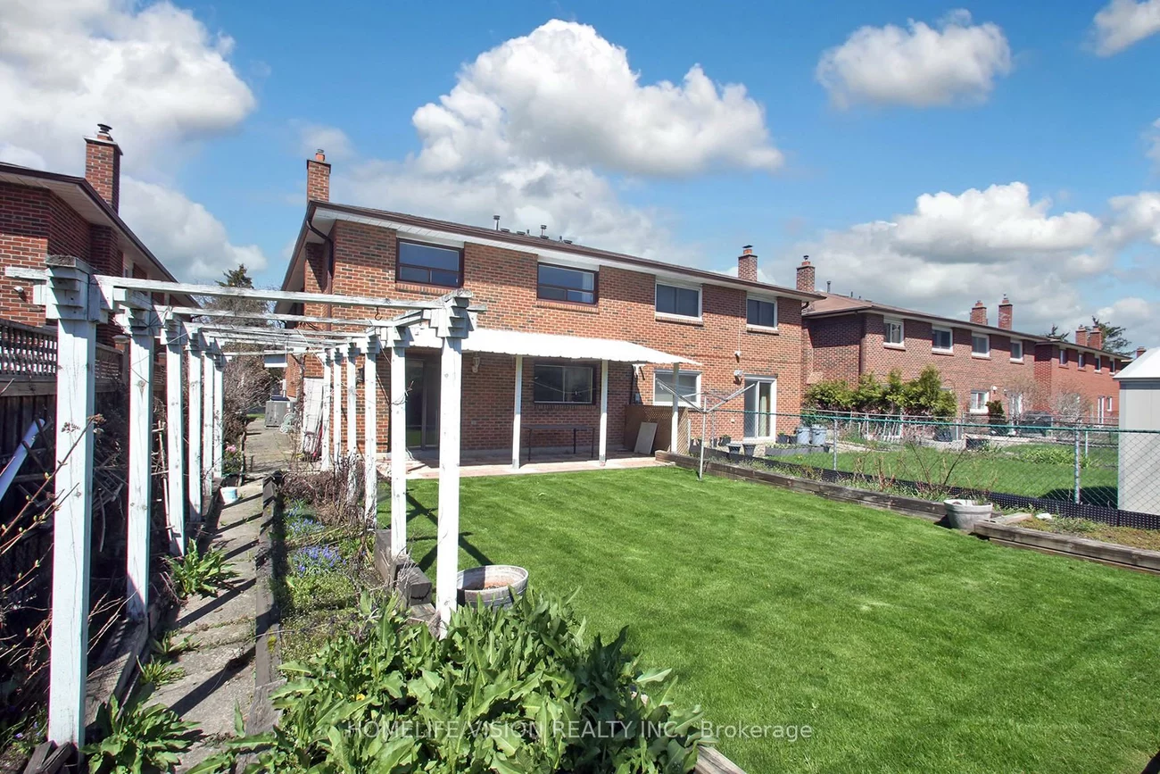 67, Hickorynut, Pleasant View, Toronto