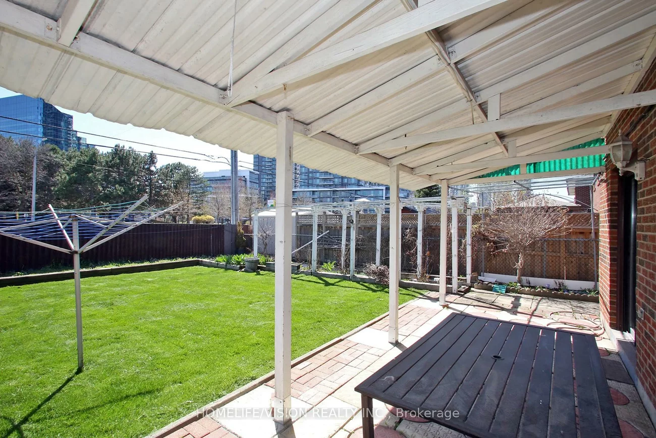 67, Hickorynut, Pleasant View, Toronto