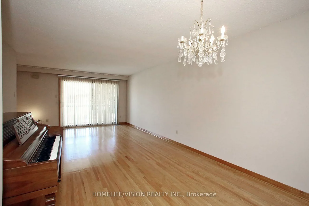 67, Hickorynut, Pleasant View, Toronto