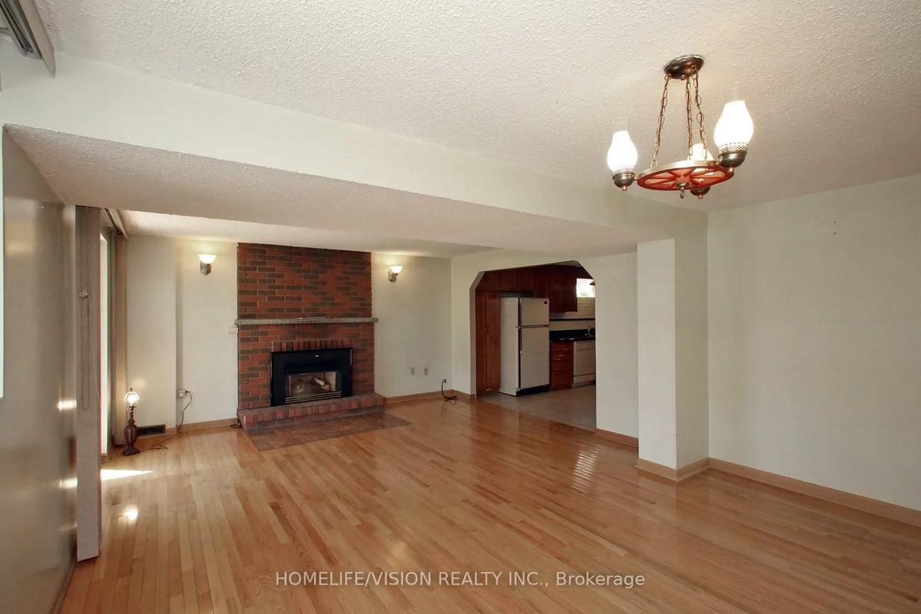 67, Hickorynut, Pleasant View, Toronto