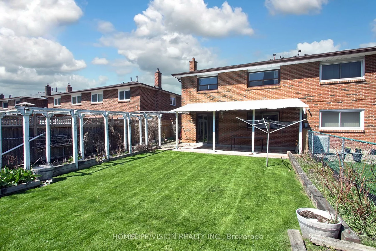 67, Hickorynut, Pleasant View, Toronto