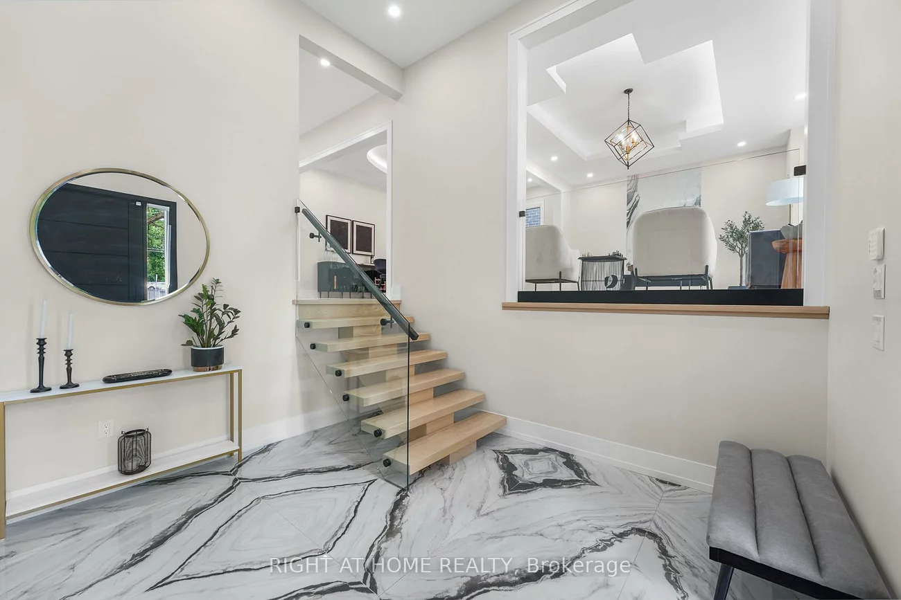 262, Senlac, Willowdale West, Toronto