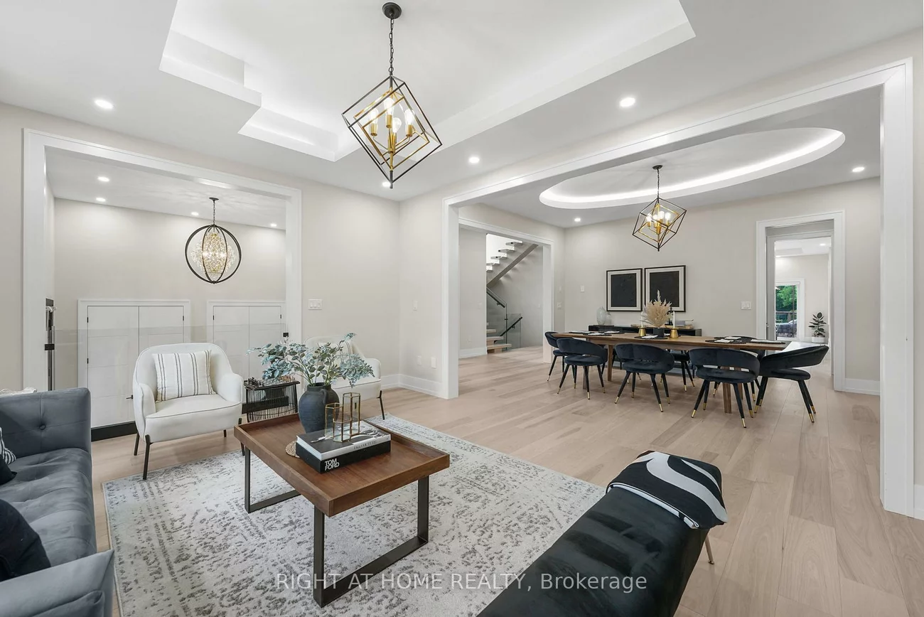 262, Senlac, Willowdale West, Toronto