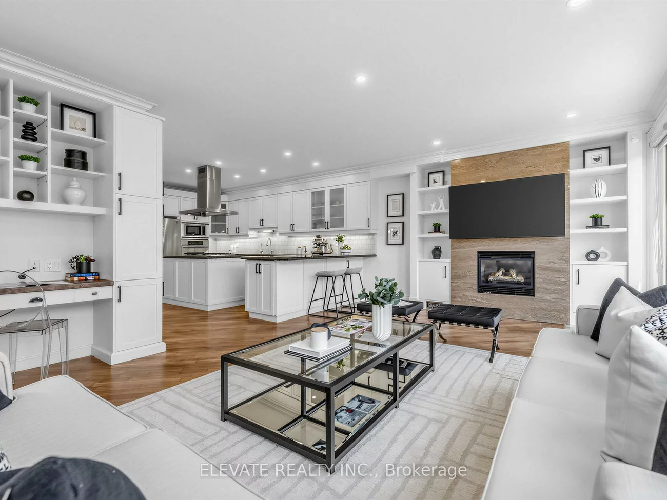 19, Dunblaine, Bedford Park-Nortown, Toronto