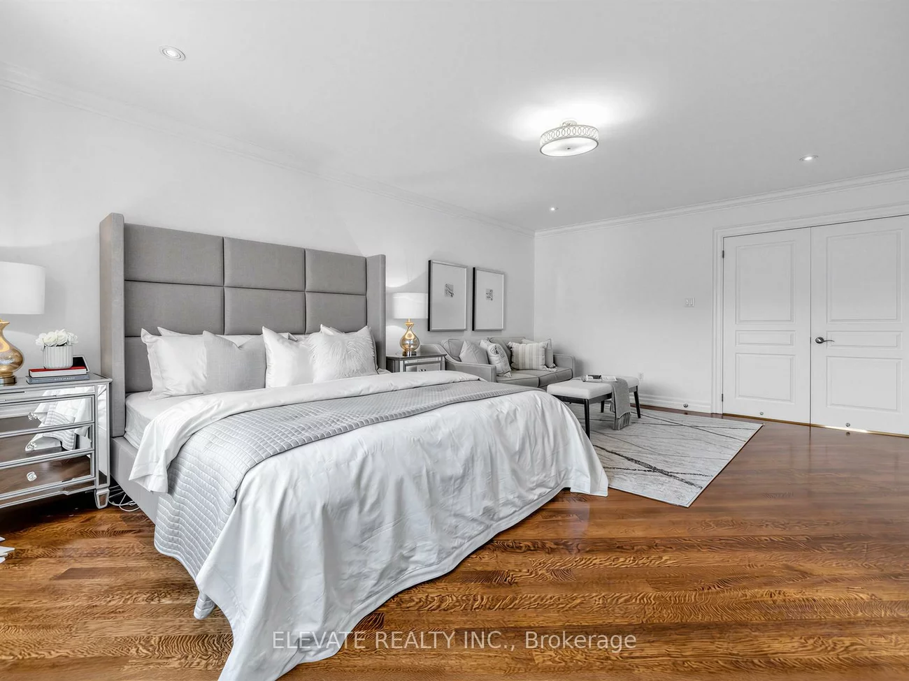 19, Dunblaine, Bedford Park-Nortown, Toronto