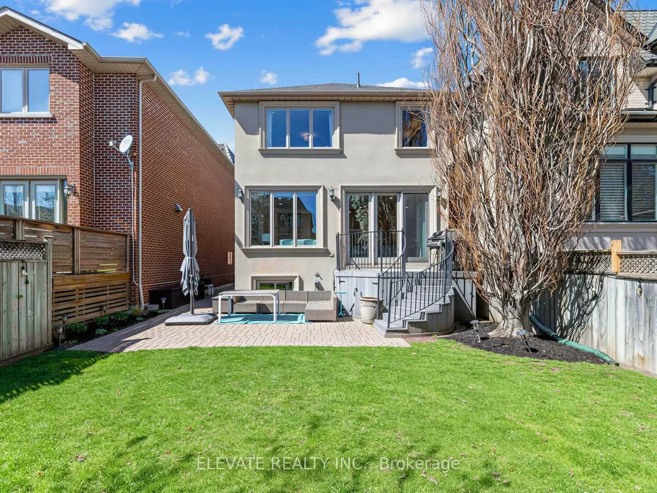19, Dunblaine, Bedford Park-Nortown, Toronto