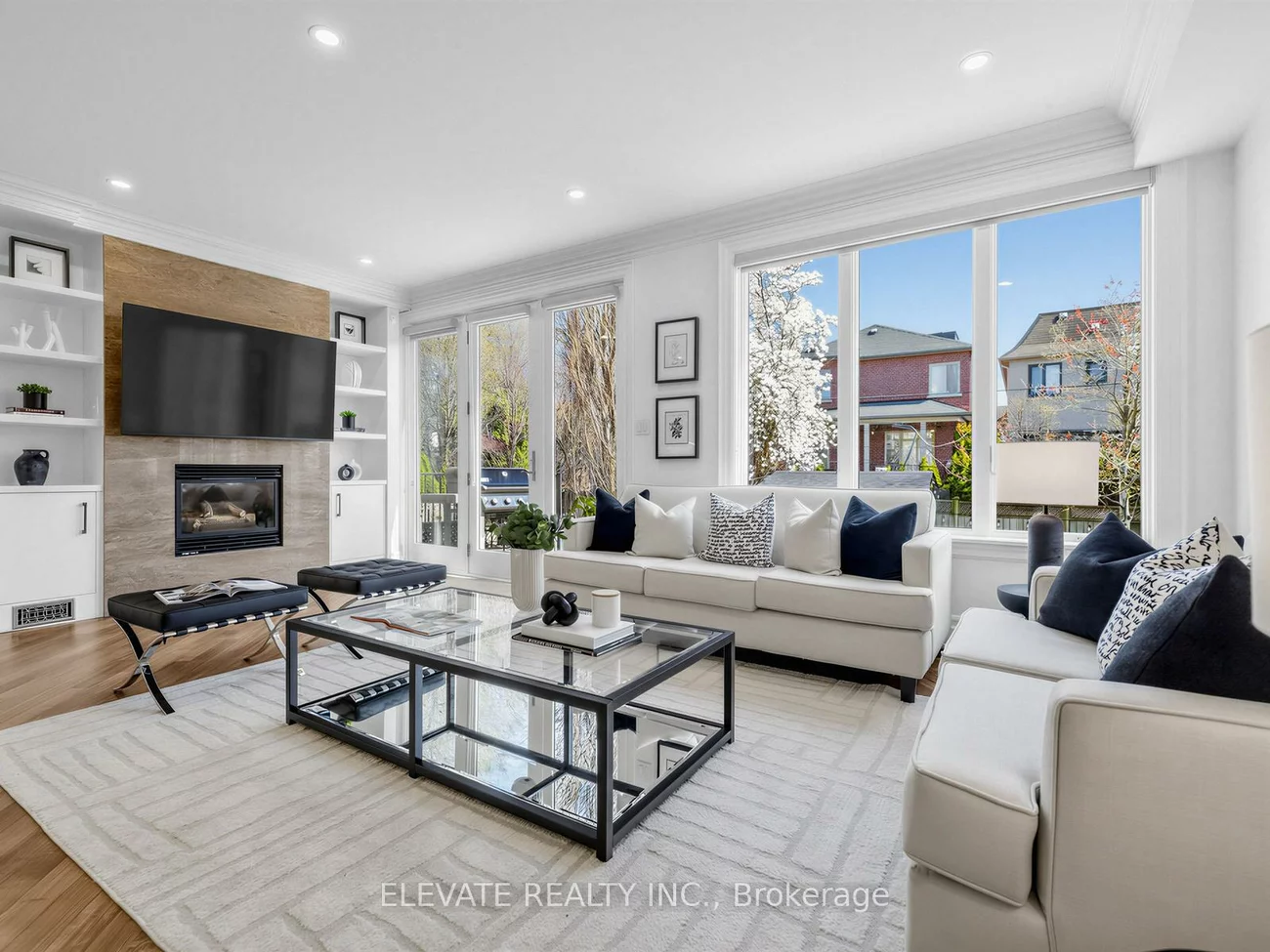 19, Dunblaine, Bedford Park-Nortown, Toronto