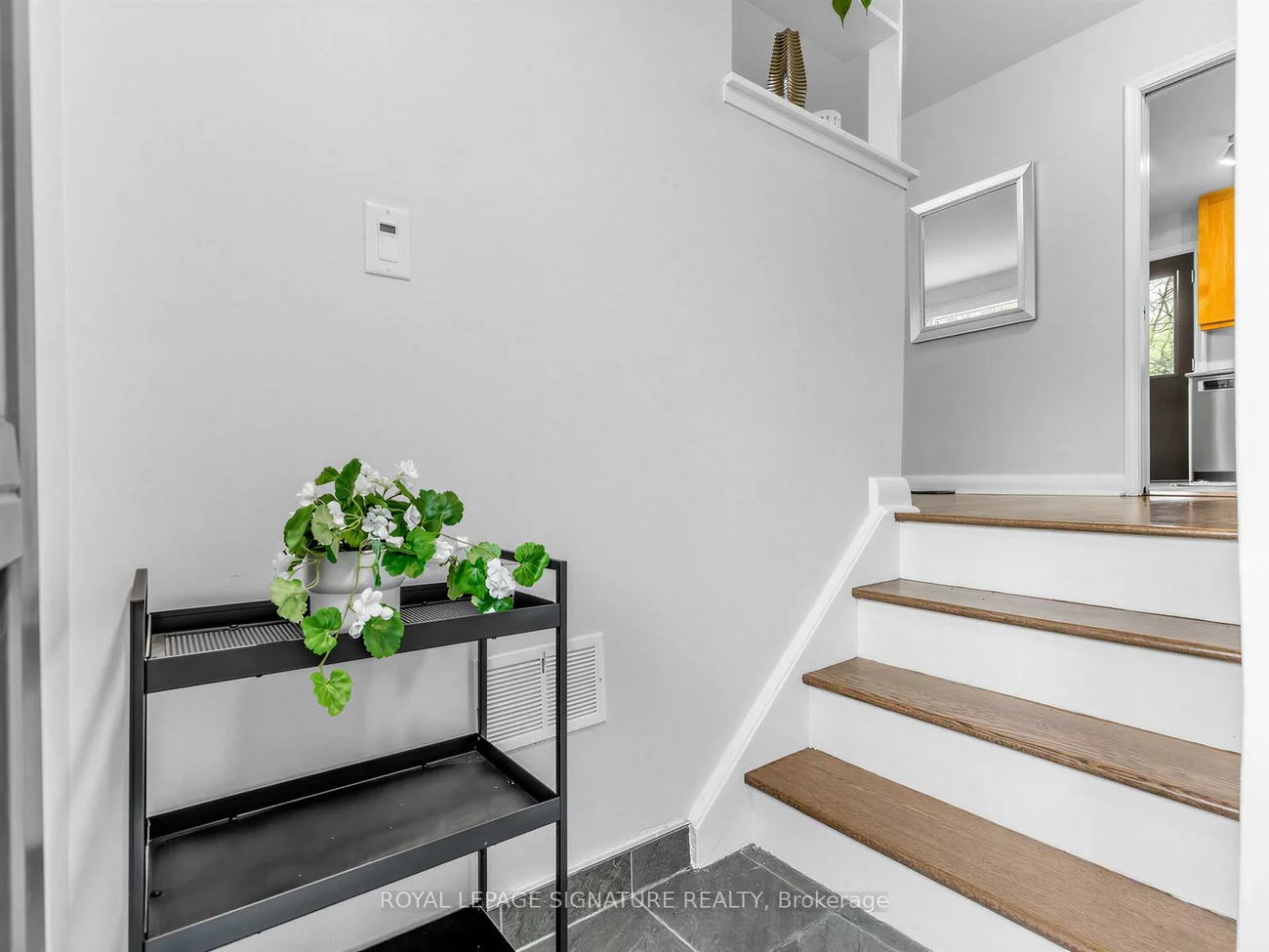 23, Ballymena, Banbury-Don Mills, Toronto