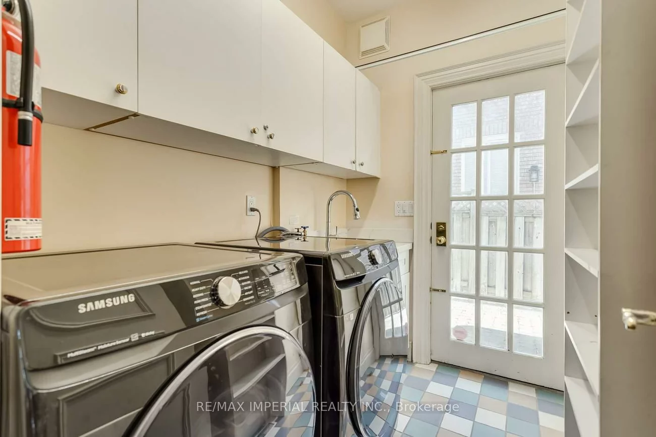 270, Spring Garden, Willowdale East, Toronto