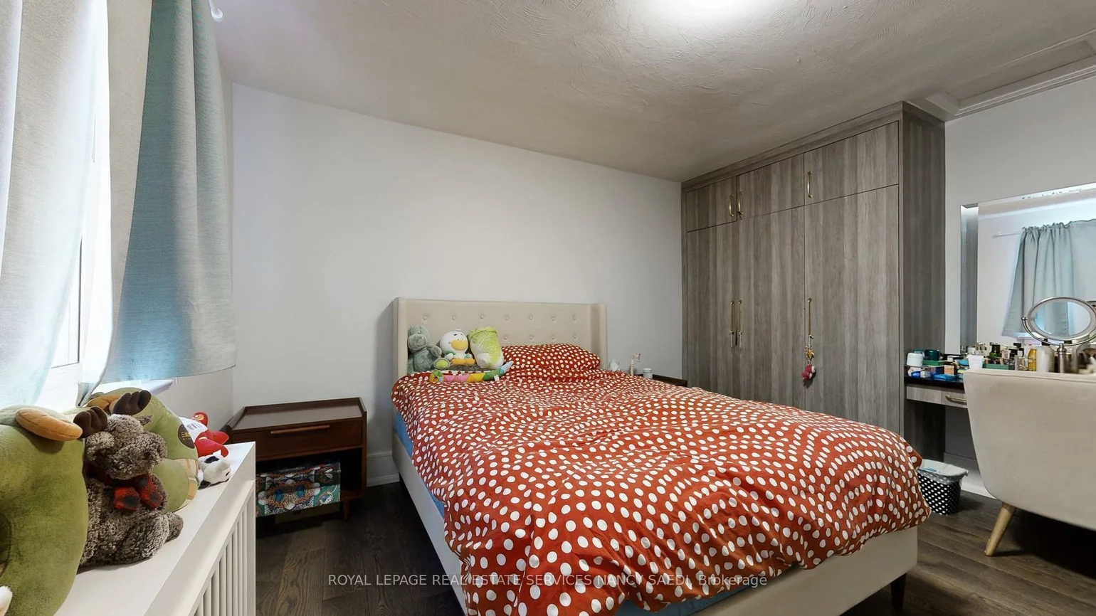 72, Mann, Mount Pleasant East, Toronto