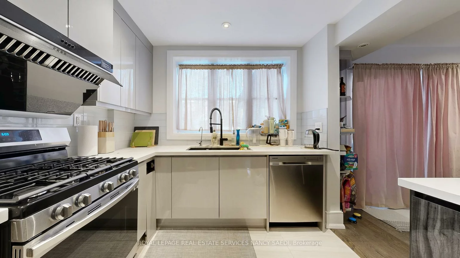 72, Mann, Mount Pleasant East, Toronto