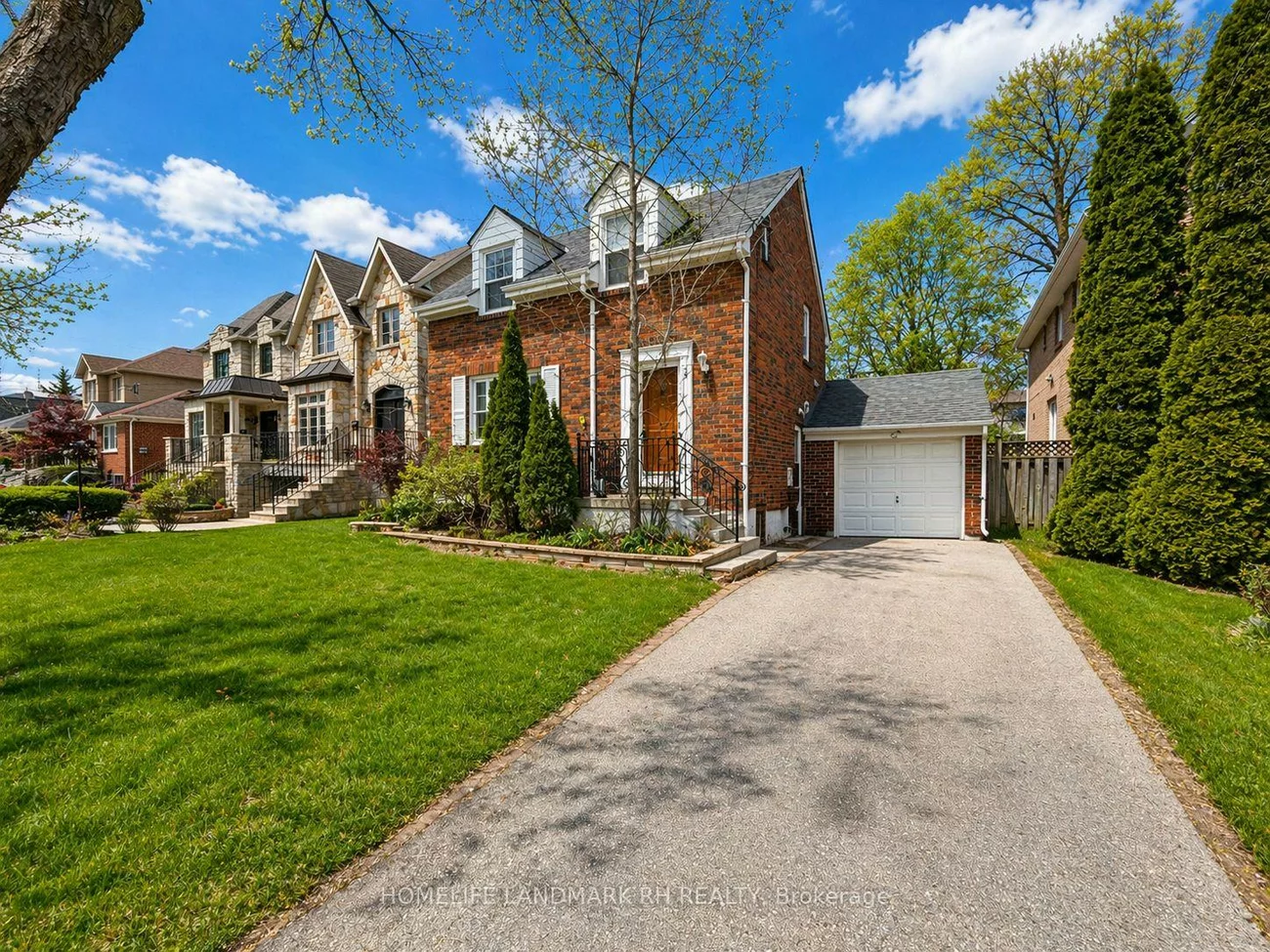152, Parkview, Willowdale East, Toronto