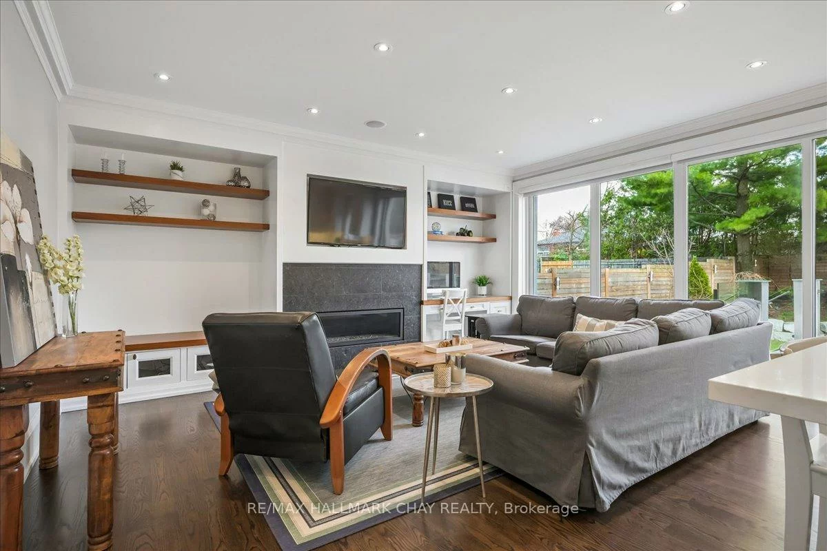 20, Ealing, St. Andrew-Windfields, Toronto