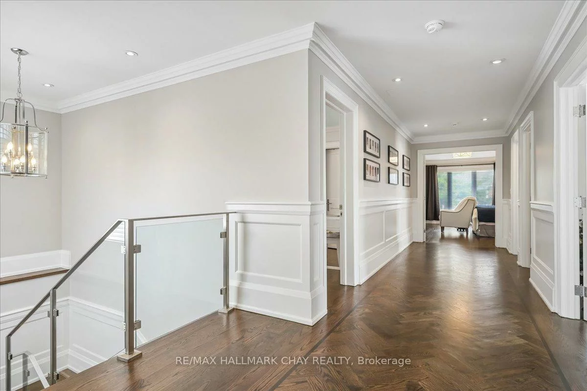 20, Ealing, St. Andrew-Windfields, Toronto