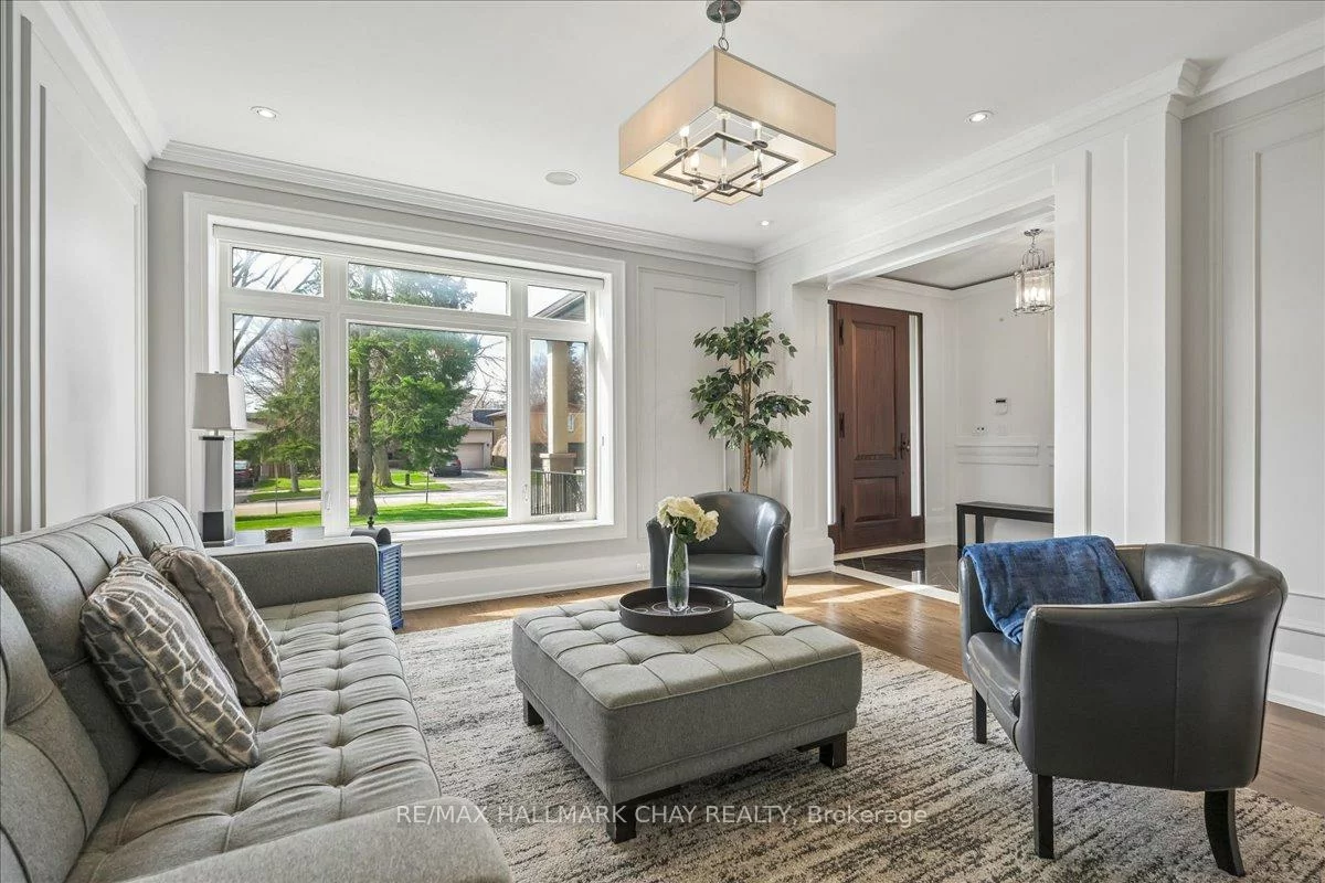 20, Ealing, St. Andrew-Windfields, Toronto