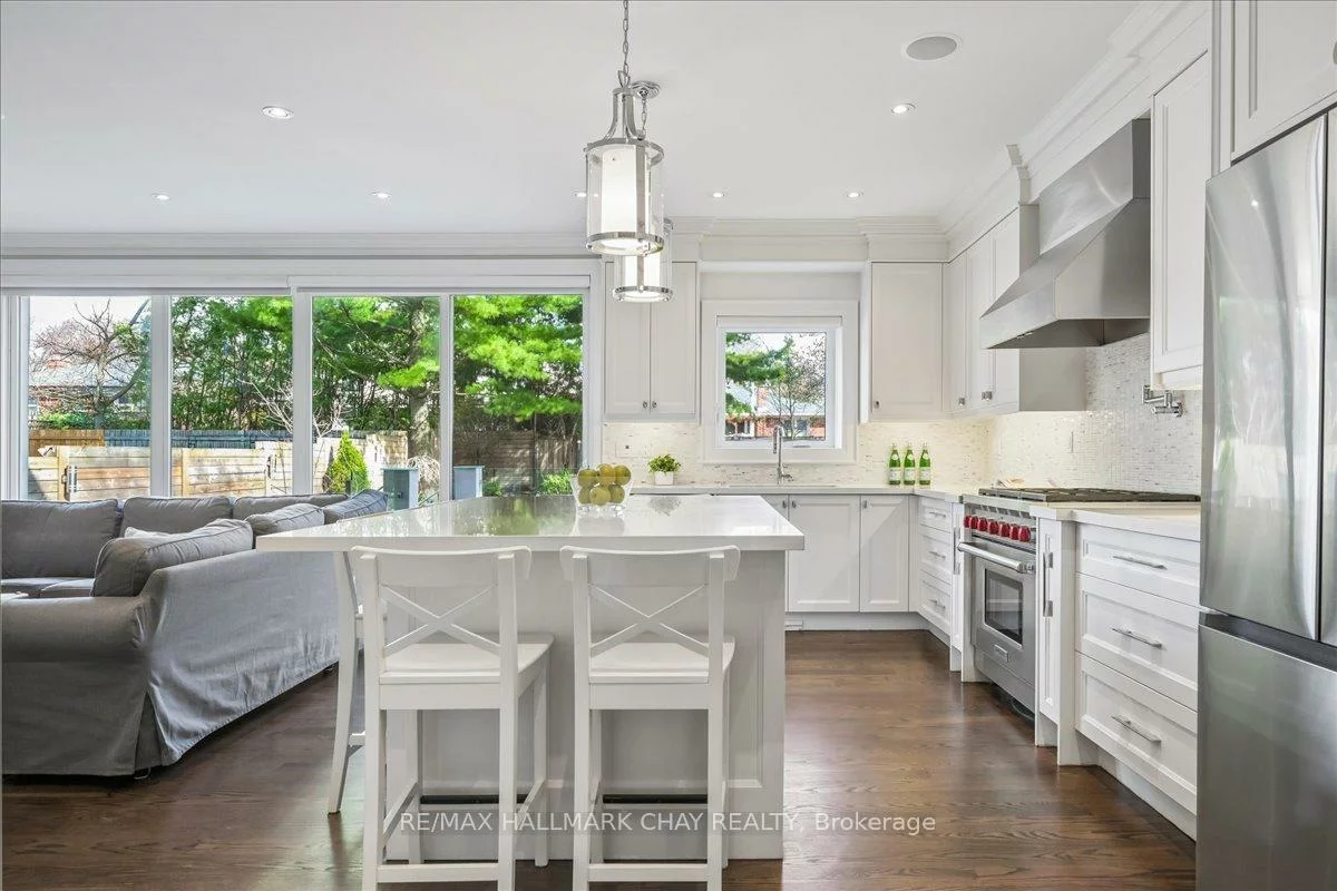 20, Ealing, St. Andrew-Windfields, Toronto