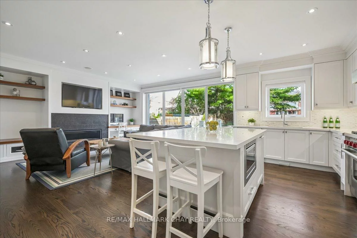20, Ealing, St. Andrew-Windfields, Toronto